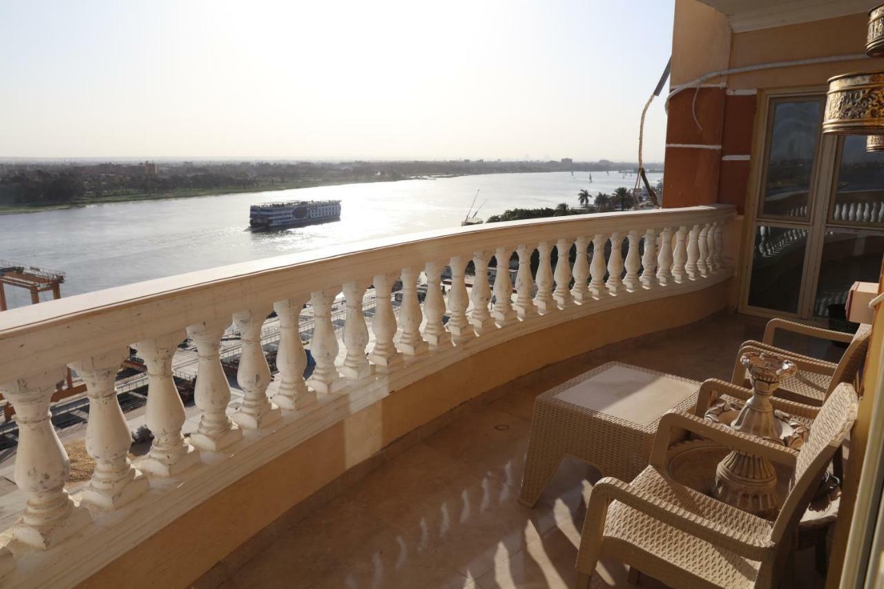 Maadi, Direct Nile River View From All Rooms Kair Zewnętrze zdjęcie