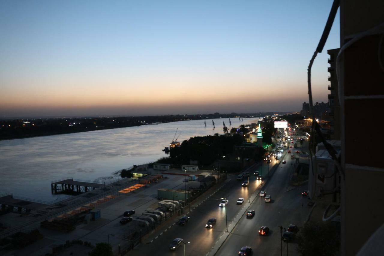 Maadi, Direct Nile River View From All Rooms Kair Zewnętrze zdjęcie